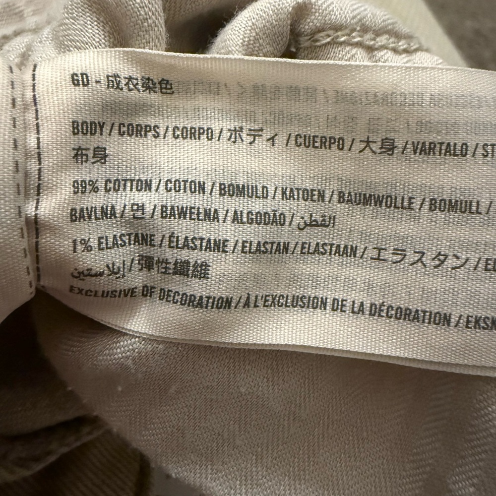 Abercrombie & Fitch Straight Leg Jeans in Light Beige - Picture 9 of 9